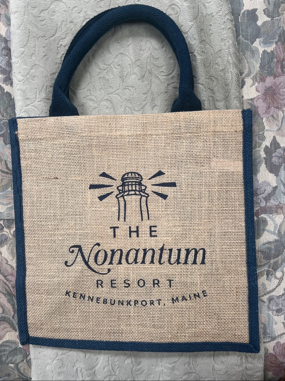 The Nonantum Resort Kennebunkport, Maine Jute Tote Bag with Navy Trim NEW!
